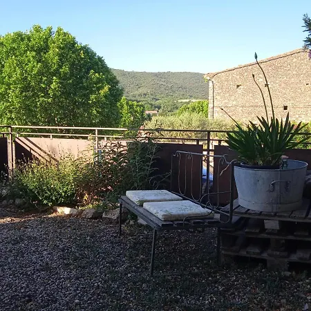 D'hotes Face Au Lavoir B&B